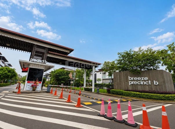 Breeze Precinct B, Jalan Bandar Cemerlang 1/x, Ulu Tiram, Johor 81800