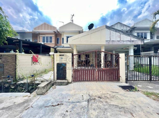 Jalan 1/18, Semenyih, Selangor 43500