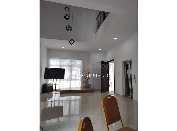 Jalan BK 6, Bandar Kinrara Puchong, Selangor 47180
