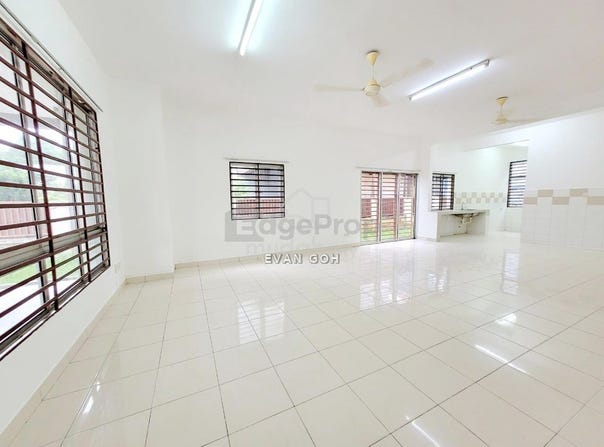 Jalan Mutiara, Puchong, Selangor 47100