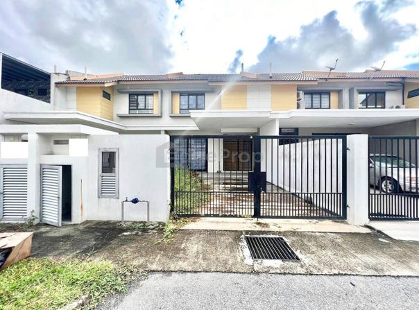 Persiaran Mahkota, Banting, Selangor 42700