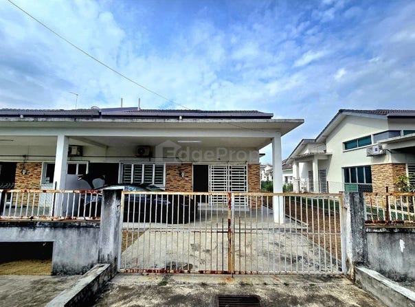 Jalan Intan Baiduri, Sepang, Selangor 43900