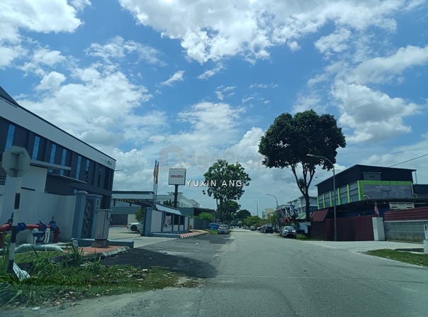J, Bandar Puncak Alam, Selangor 0