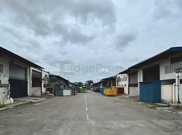 Jalan Idaman , Senai, Johor 81400