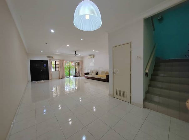 Jalan Putra Perdana 6/6, Puchong, Selangor 47100
