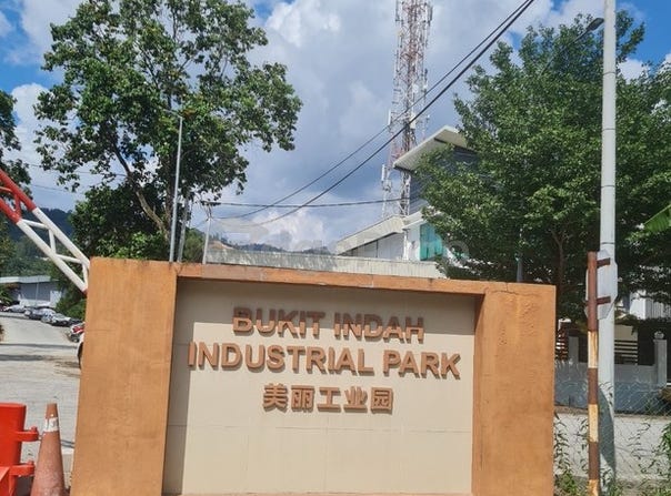 J, Sungai Buloh, Selangor 47000