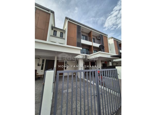 Jalan Elegan, Puchong, Selangor 47130