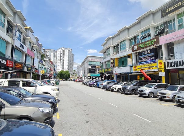 Batu Caves, Selangor 68100