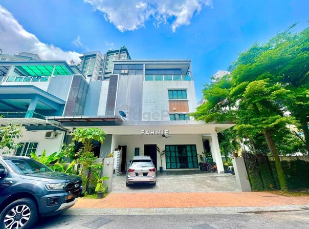 Jalan Duta Suria, Ampang, Selangor 68000