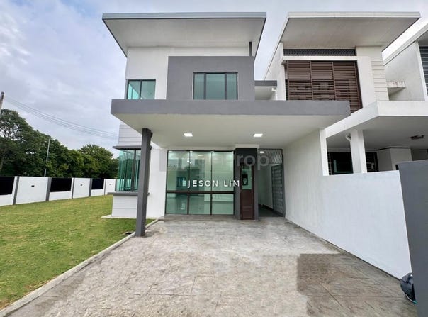 Jalan Rodat, Bandar Bukit Raja, Selangor 40150