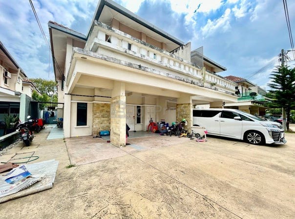 Jalan Merab, Kajang, Selangor 43000