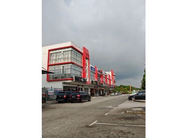 J, Johor Bahru, Johor 81200