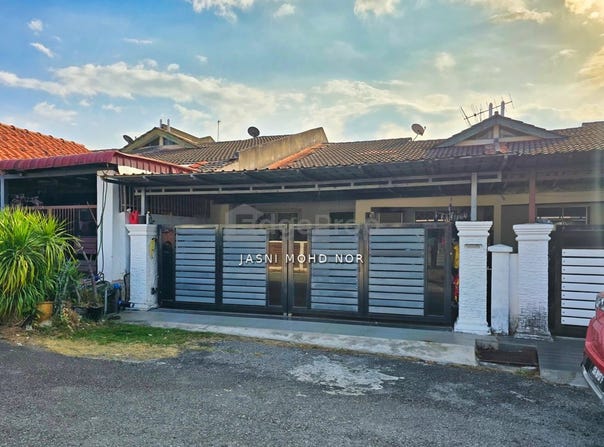 Jalan Vista, Sepang, Selangor