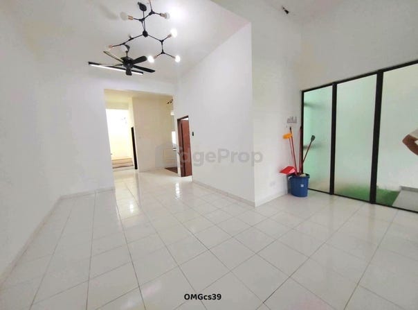 Jalan Rodat, Bandar Bukit Raja, Selangor 40150