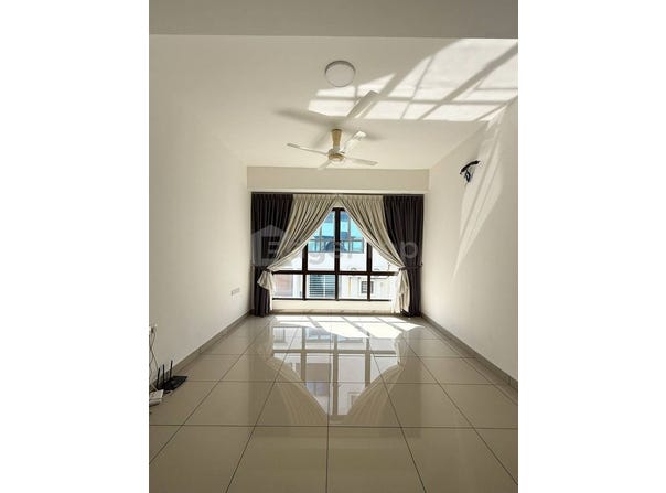 Jalan Warisan Mulia 4/1, Kota Warisan, Sepang, Selangor 43900