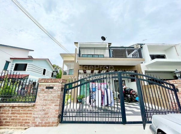 Jalan SI, Dengkil, Selangor 43800