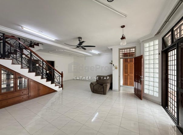 Jalan Molek 1/x, Johor Bahru, Johor 81100