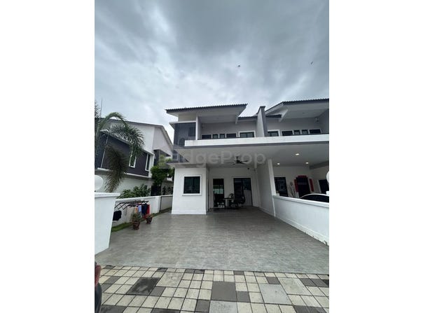 Panorama lapangan camellia, Ipoh, Perak 31650