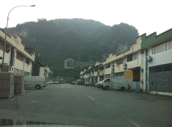 Batu Caves, Selangor 68100