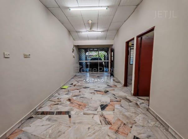 Off Jalan Pendamaran, Port Klang, Selangor 42000