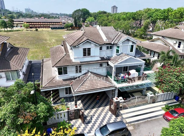 Taman Bunga Negara, Seksyen 27, Shah Alam, Selangor 40400