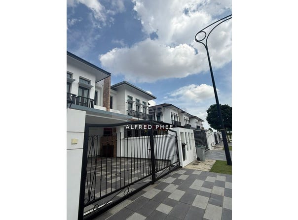 Jalan Eco Botanik off Jlan Kampung Lalang, Iskandar Puteri (Nusajaya), Johor 79100