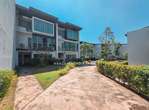 Jalan Schumann, Cyberjaya, Selangor 63000