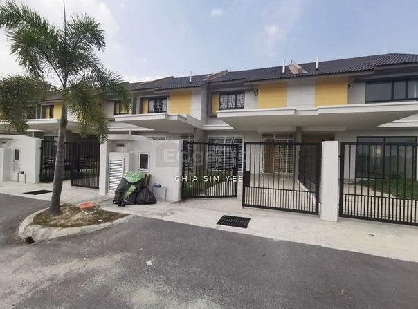 Persiaran Mahkota, Banting, Selangor 42700