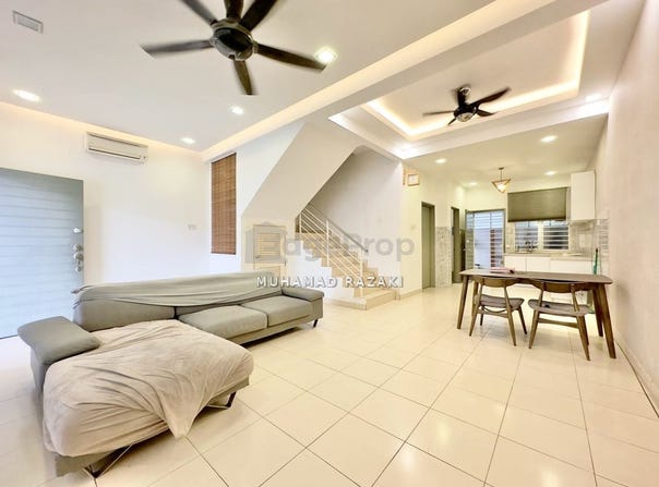 Persiaran Hill Park, Puncak Alam, Bandar Puncak Alam, Selangor 42300