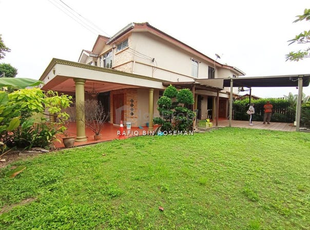 Jalan Ukay Bistari, Ampang, Selangor 68000
