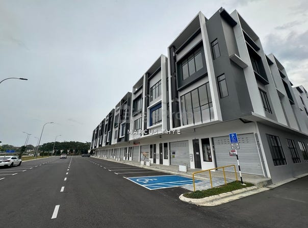 Johor Bahru, Johor 81100