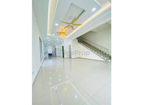 39, Jalan SP 3/3, Dengkil, Selangor 43900