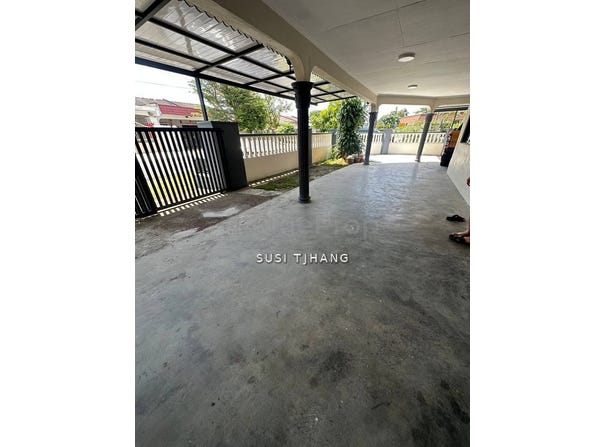 Pekan Nanas (Pekan Nenas), Johor