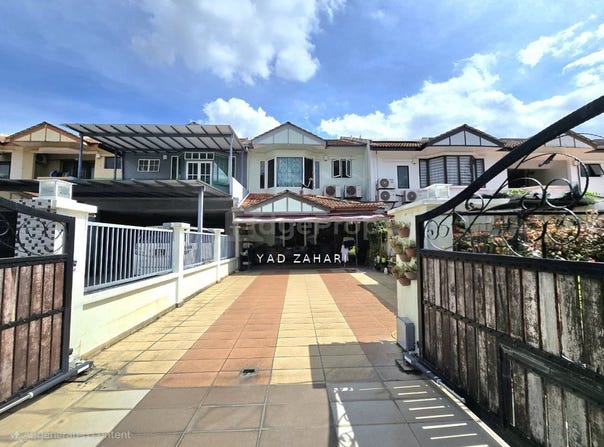 Jalan Mutiara, Puchong, Selangor 47100