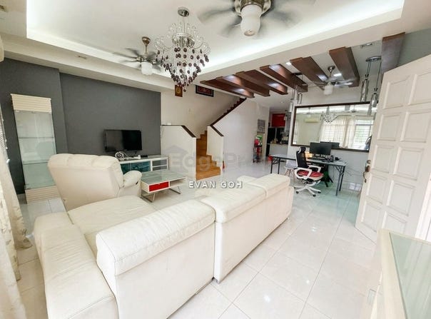 Jalan Mutiara, Puchong, Selangor 47100