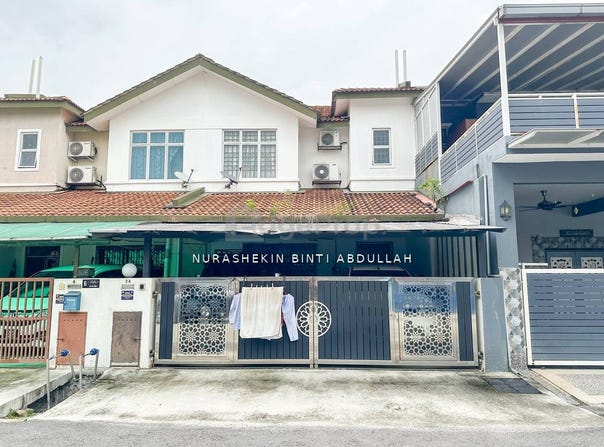 Jalan Emas, Sepang, Selangor 43800