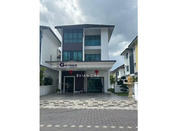 Panorama lapangan camellia, Ipoh, Perak 31650