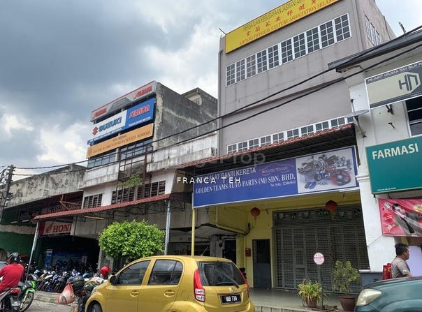 Jalan Besar , Ampang, Selangor 68000