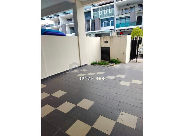 Jalan Sierra 11, Puchong South, Selangor 47110