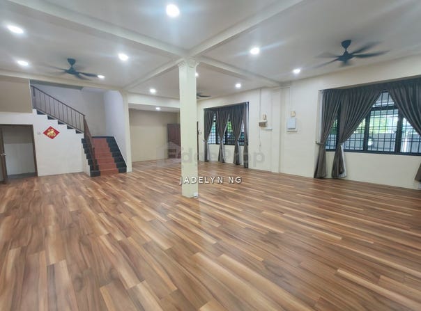 Off Jalan Besar, Kulai, Johor 81000