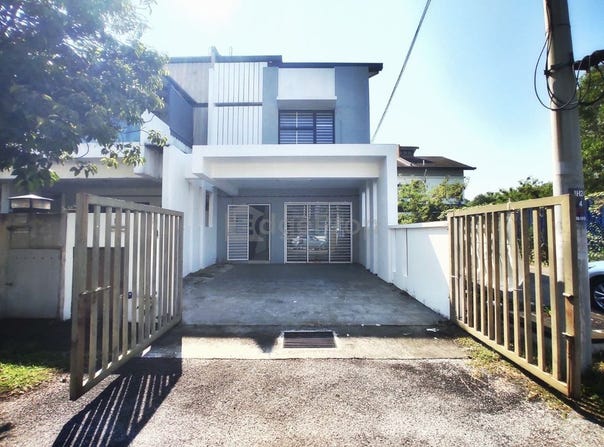 Jalan 1/18, Semenyih, Selangor 43500