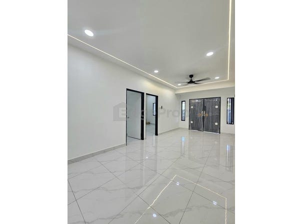 Off Lebuhraya Pasir Gudang, Johor Bahru, Johor 81100