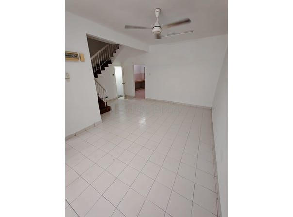 Jalan DC 1, Sungai Buloh, Selangor 47000