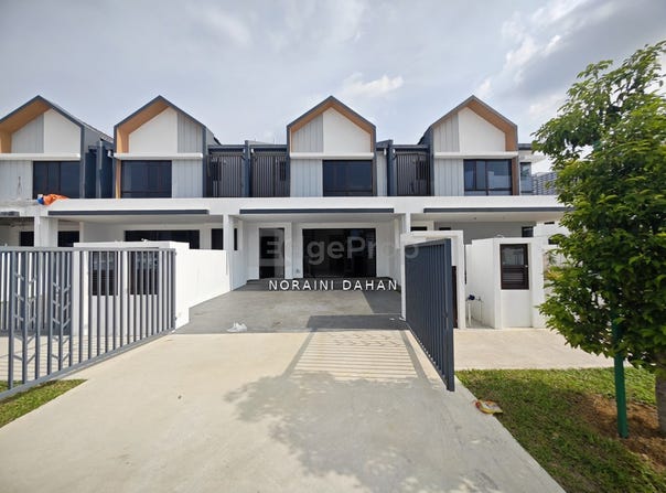 Jalan Pintas Dengkil-Putrajaya, Sepang, Selangor 43900