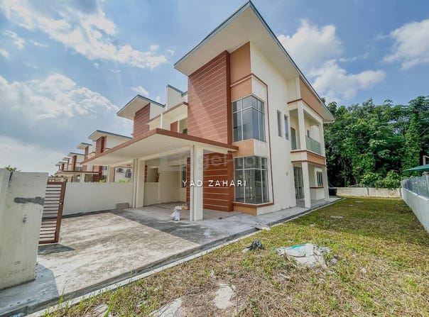 Jalan 29; Jalan Lombong Perak, Shah Alam, Selangor 14000