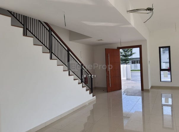 C, Klang, Selangor 41200