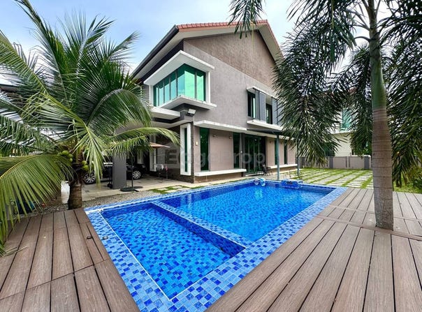Persiaran Tun Teja, Shah Alam, Selangor 40470