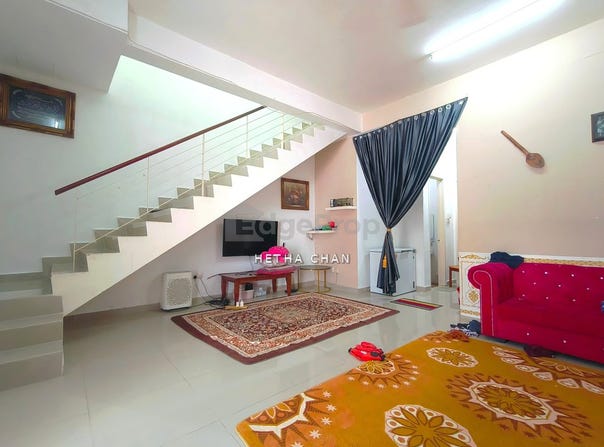 Jalan Saujana, Ampang, Selangor 0