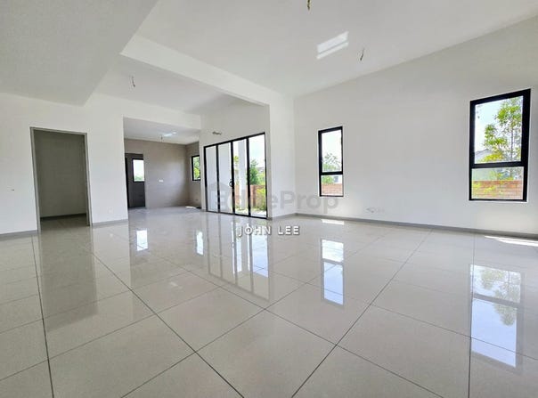Jalan Bromelia, Puchong, Selangor 47100