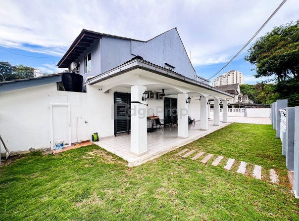 Jalan Bukit Hijau; Jalan Asahan, Shah Alam, Selangor 40400